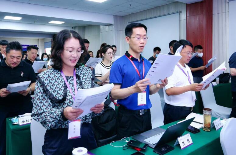 清華大學(xué)EMBA總裁研修班上課照片