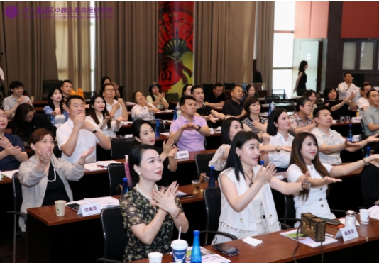 清大emba總裁研修班2024年課堂現(xiàn)場(chǎng)配圖